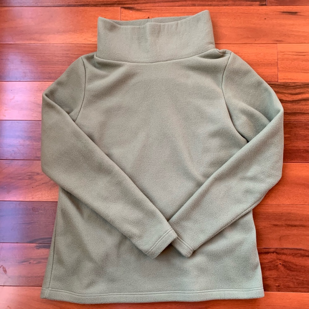 Like New Dudley Stephens Greenpoint Turtleneck in Army Green Vello